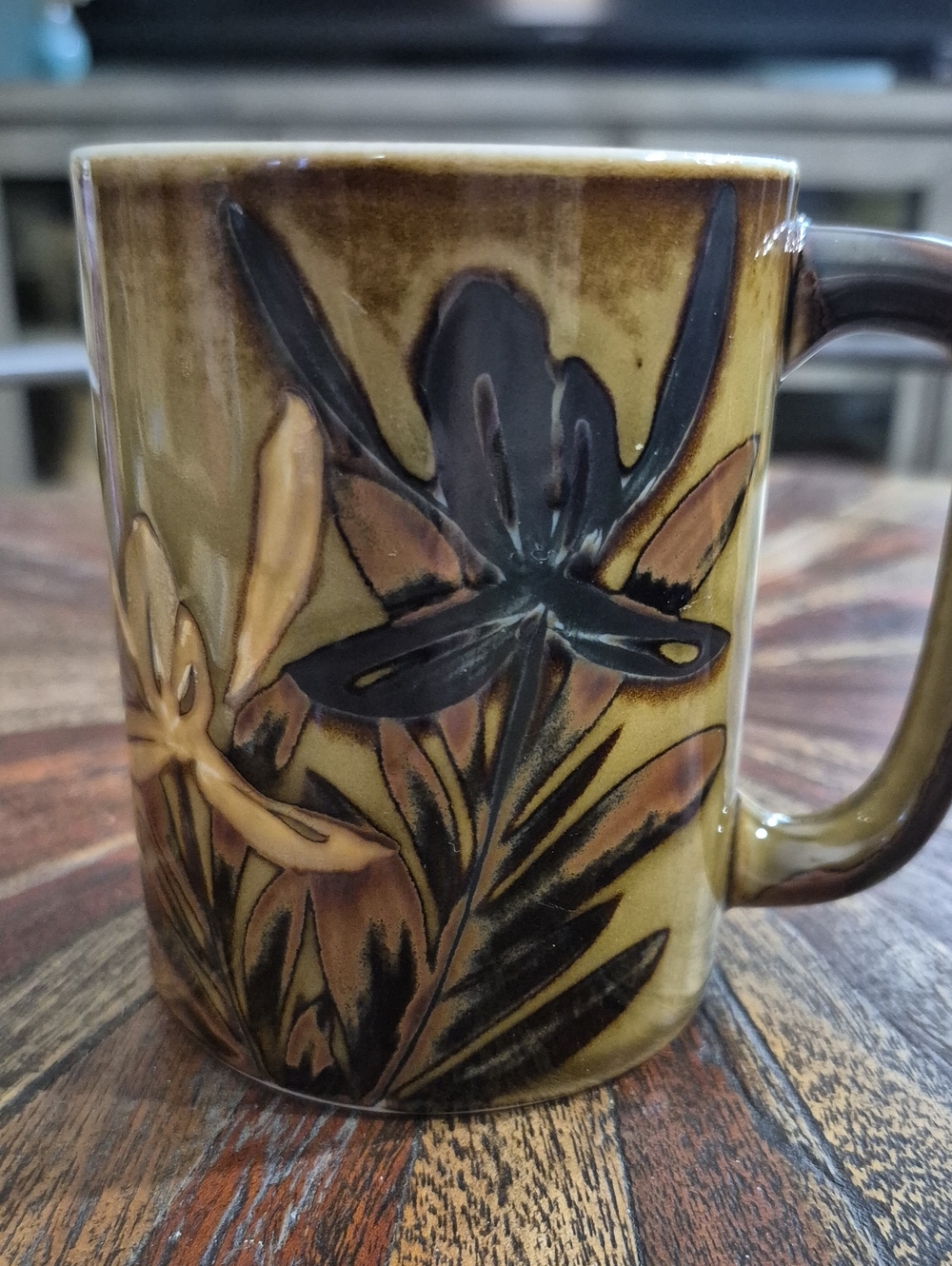 Vintage Otagiri 70s Ceramic Iris Mug. 8oz